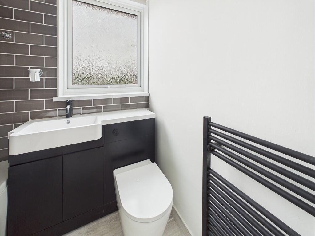 CAM05068G0-PR0044...