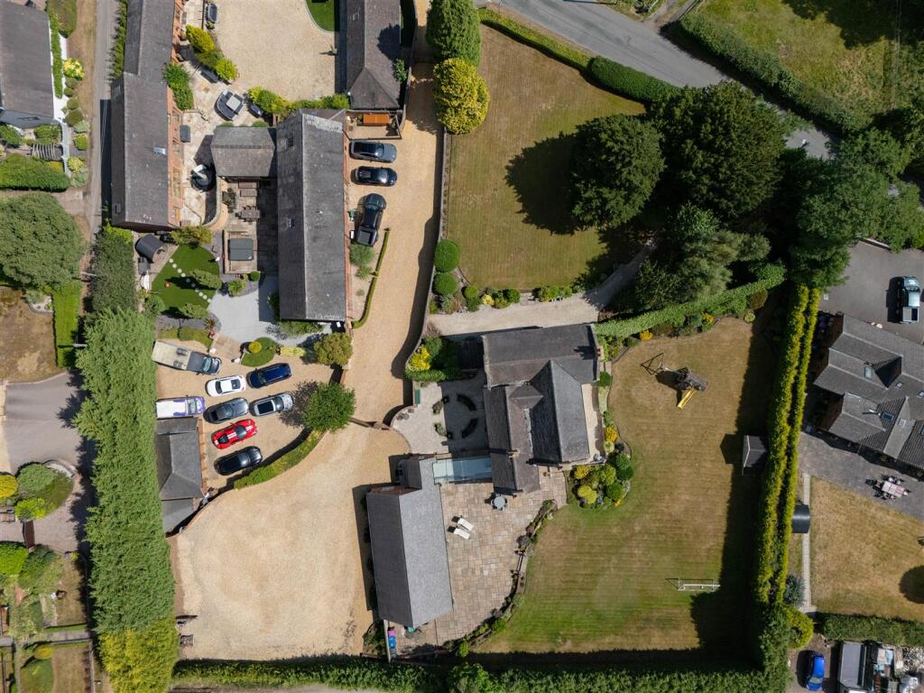 Hammerwhich Place Farm Drone-7.jpg