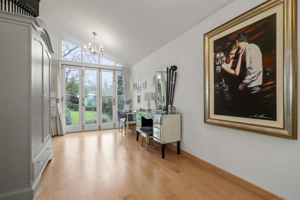 Principal Bedroom Suite