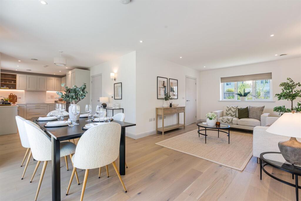 A52 - Ipplepen, New Homes at Rosemoor - 250922.jpg