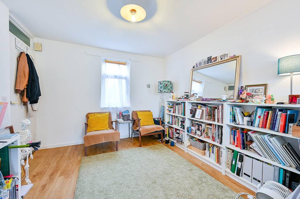 Hanger Vale, Ealing, London, W5