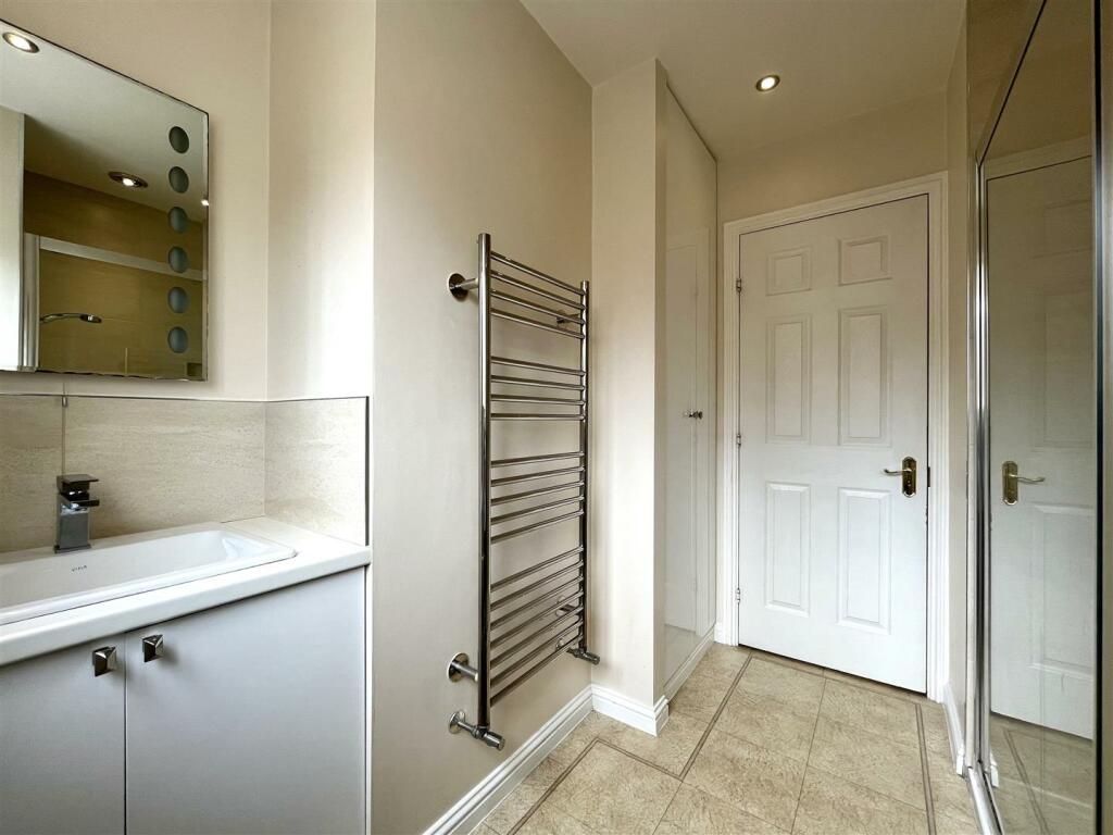 Shower Room Aspect 2
