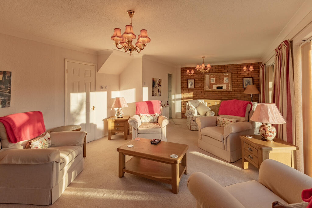 Living Room (3)
