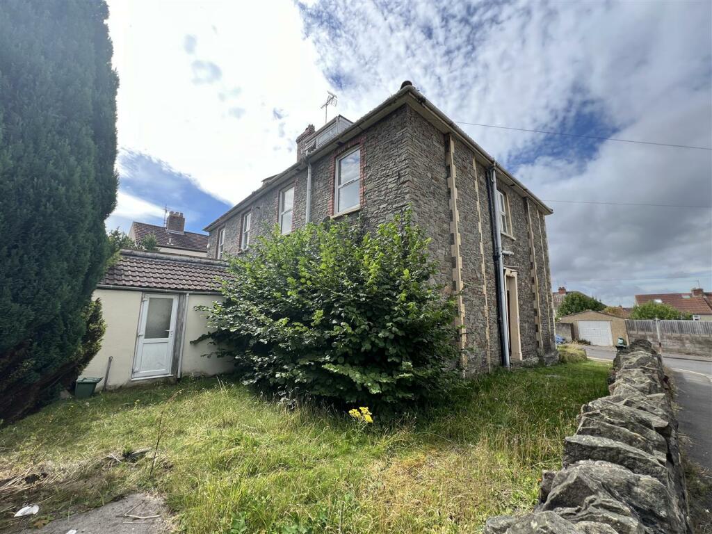 19 - Block of Flats for Auction, Downend, Bristol.