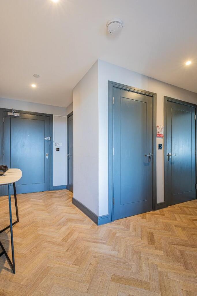 The Moorwell 7-6.jpg