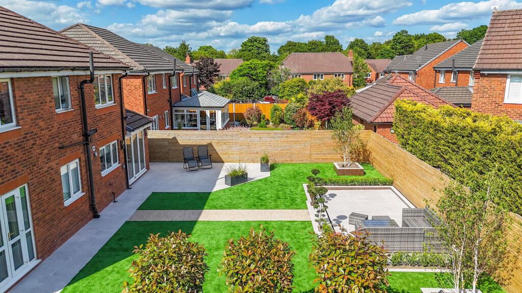 The Spires, Rear Garden