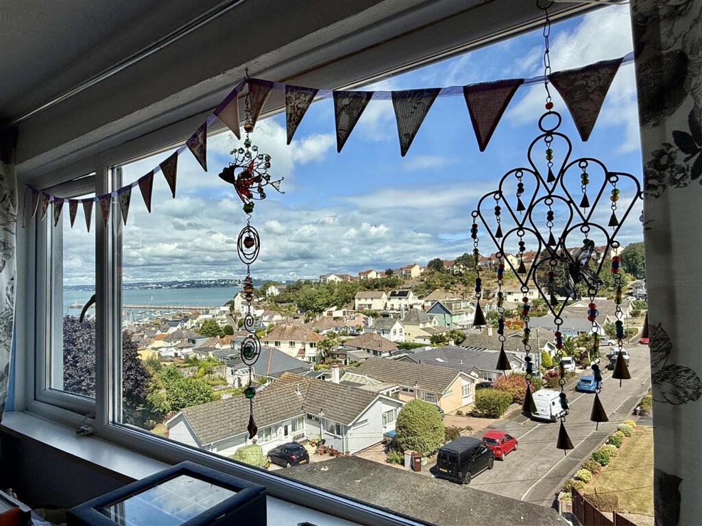 Bedroom 3 Window.jpeg