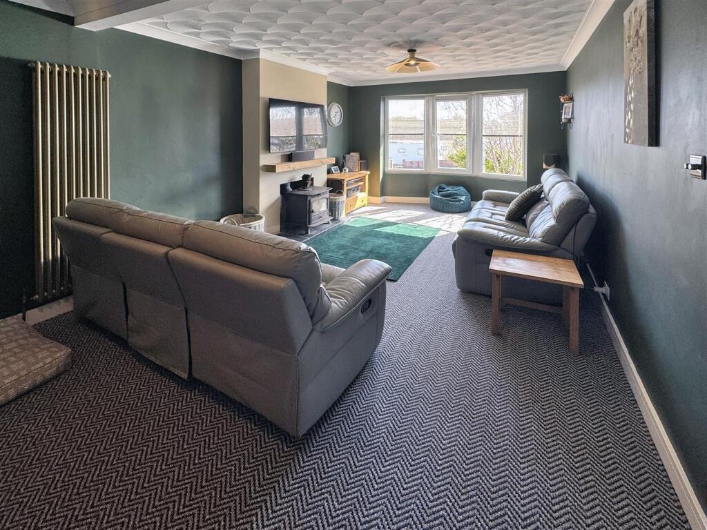 9017653-103653-133876568327176720-57ea39e0-b041-7f