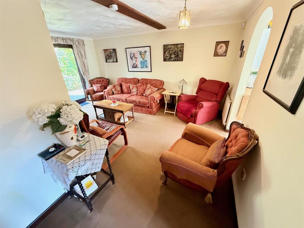 Open Plan Lounge/Dining Room