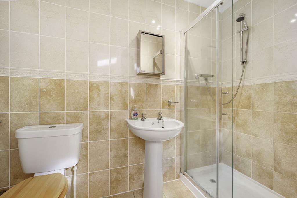 Jack and Jill En-Suite