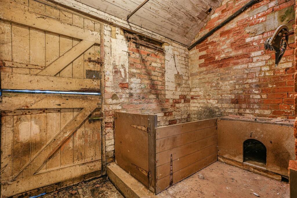 KENNEL
