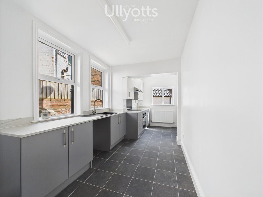 Kitchen/Dining Ar...