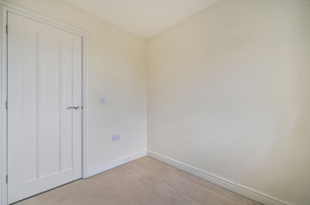 1386947-18-692ef4...