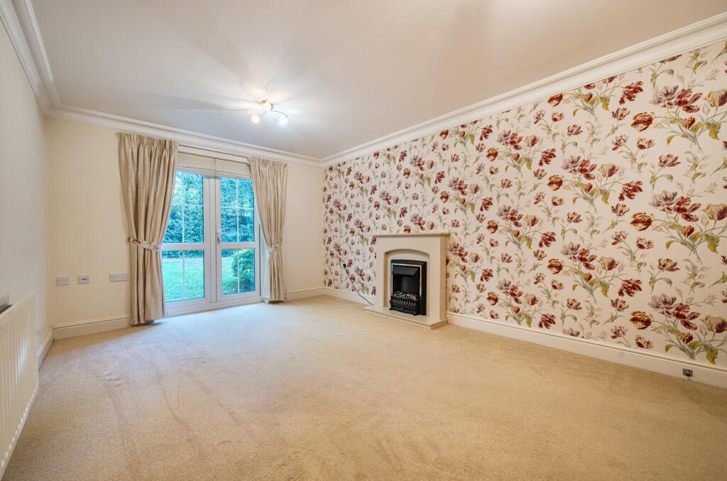 1374076-15-6900e0...