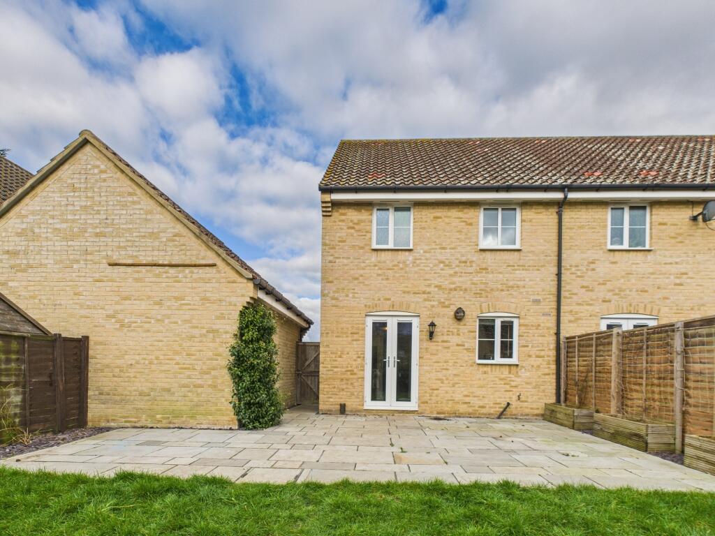 CAM02519G0-PR0234-STILL020