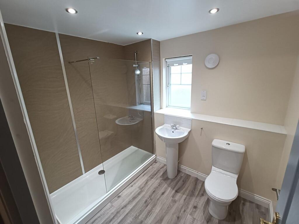 Shower Room 1