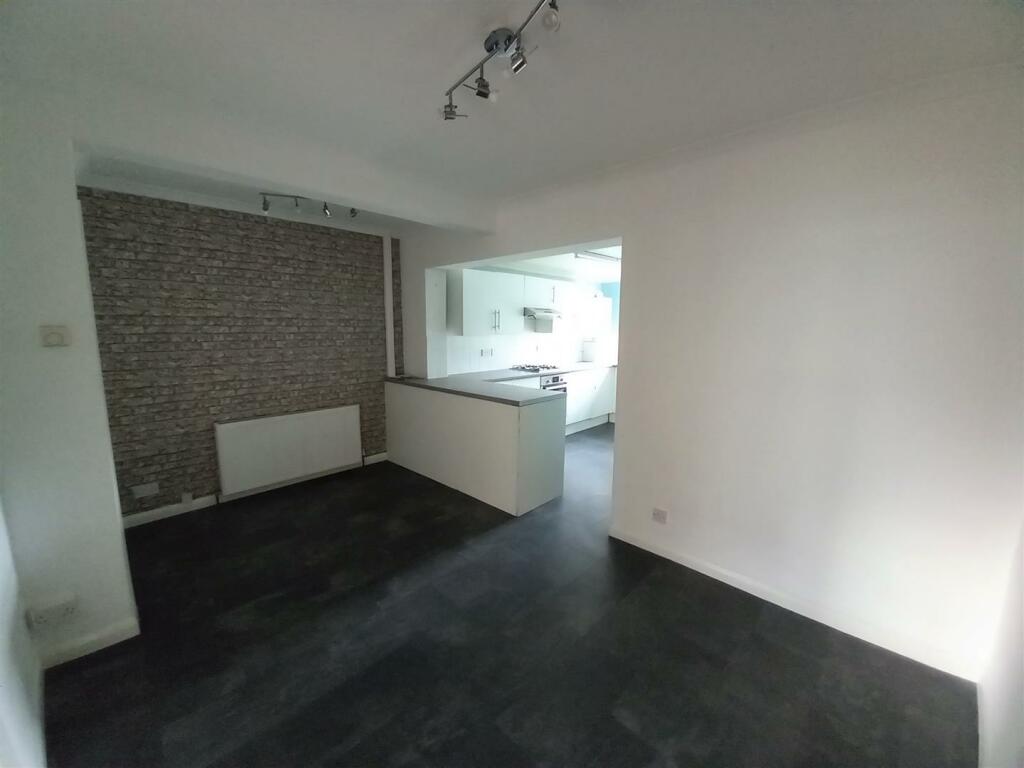 Dining Area.jpg