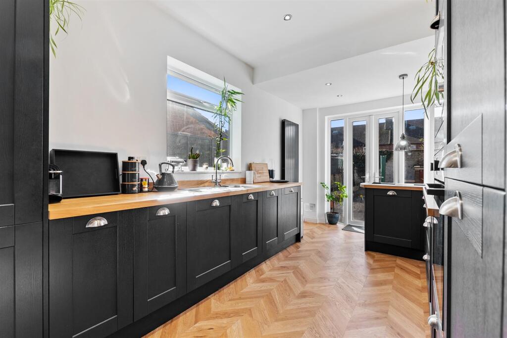 Kitchen/Breakfast Room