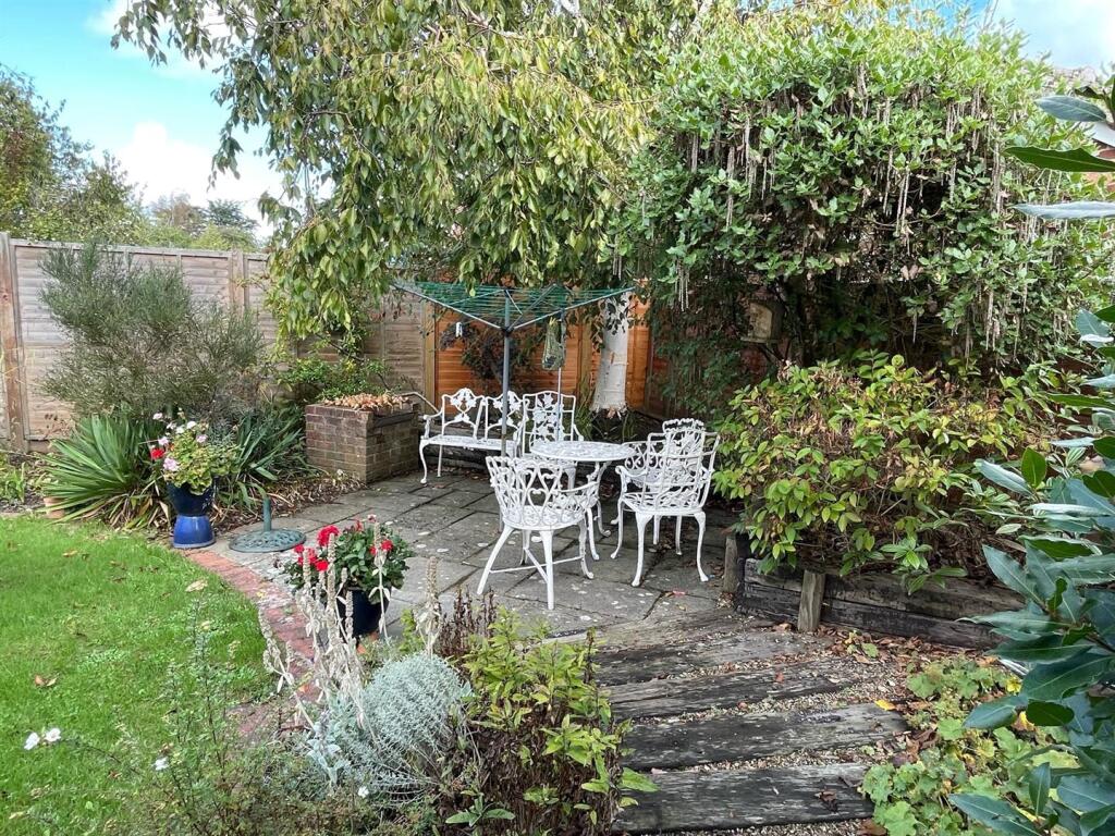 Garden 4.jpg