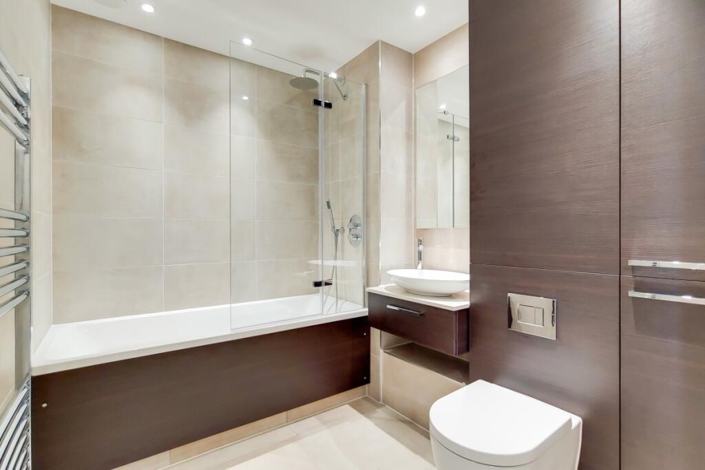 5_Bathroom-1