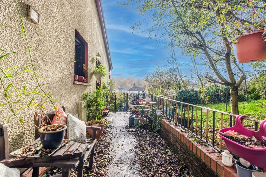 East Church Court-45.jpg