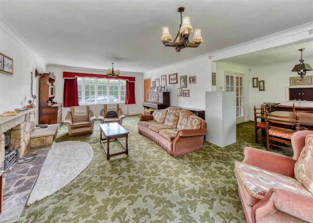 7a Quail Green-lounge3.jpg
