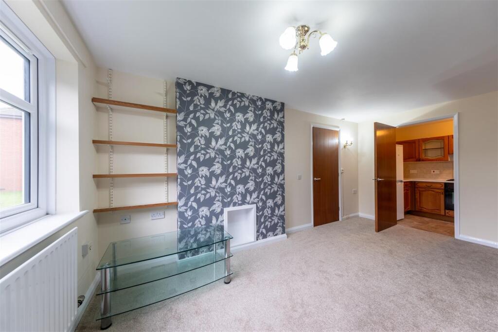 28 Rathbone Park-006.jpg