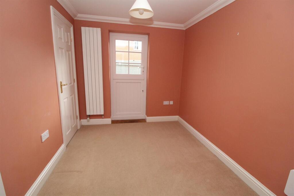 Bedroom 3 /Study