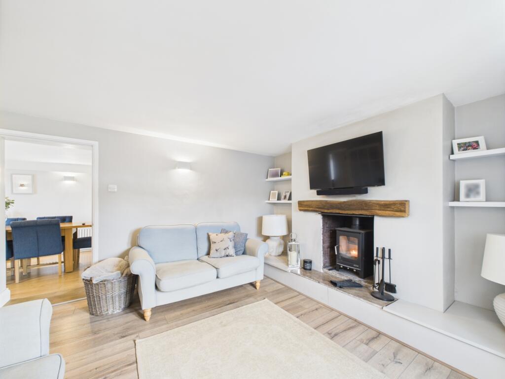 CAM02023G0-PR0150-STILL085