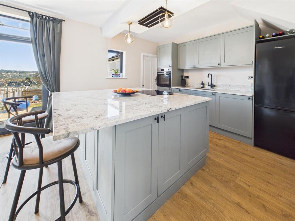 CAM03789G0-PR0054-ST