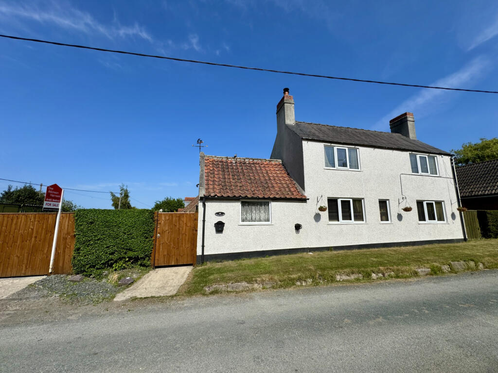 2 Bedroom Cottage for Sale