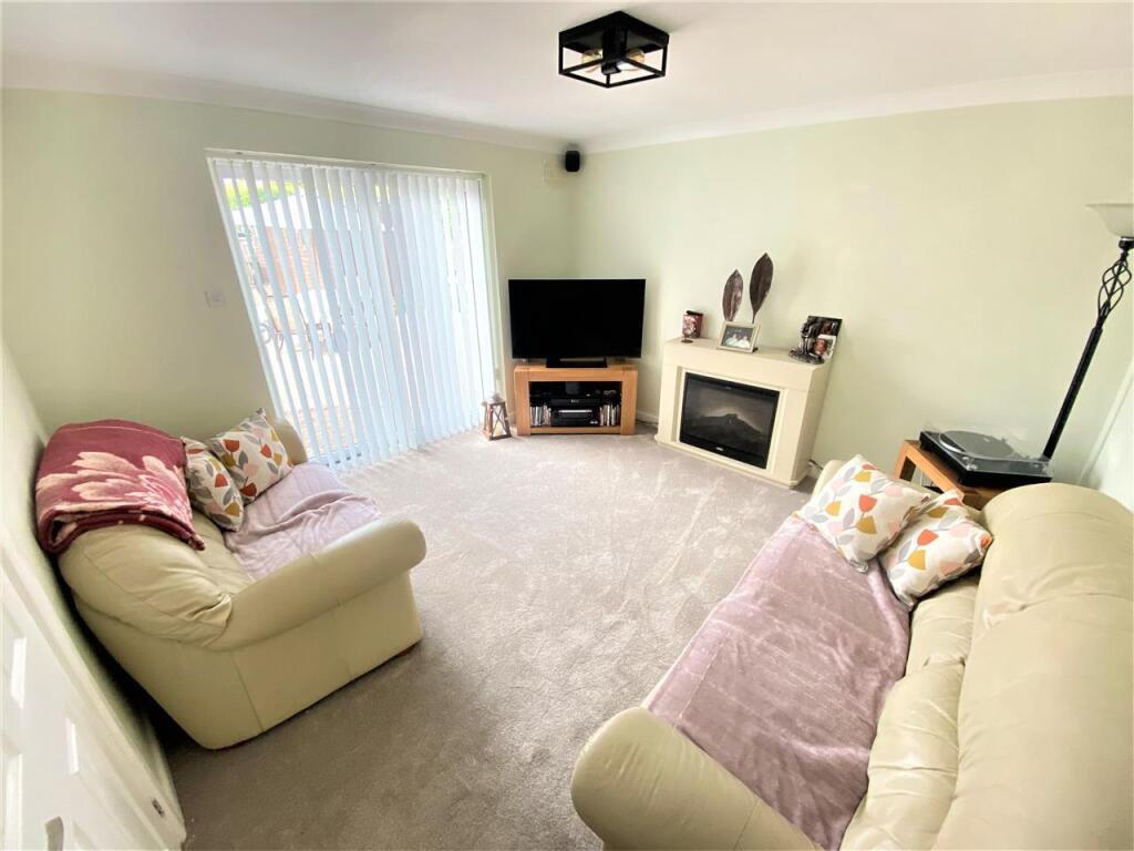 Bedroom 4/Sitting