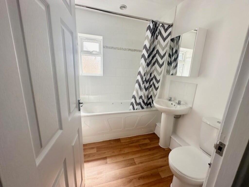 thumbnail_IMG_226...