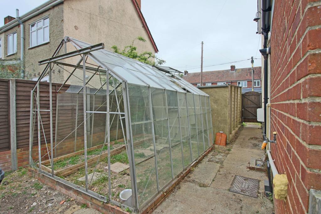 23 The Crescent Gree