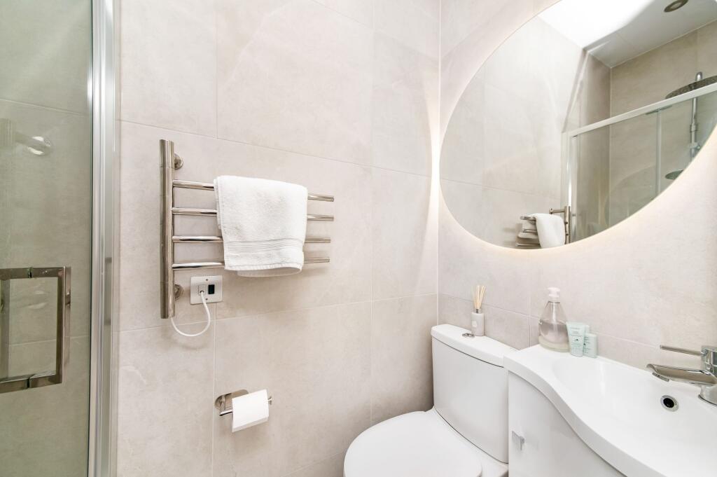 BEDROOM TWO EN-SUITE