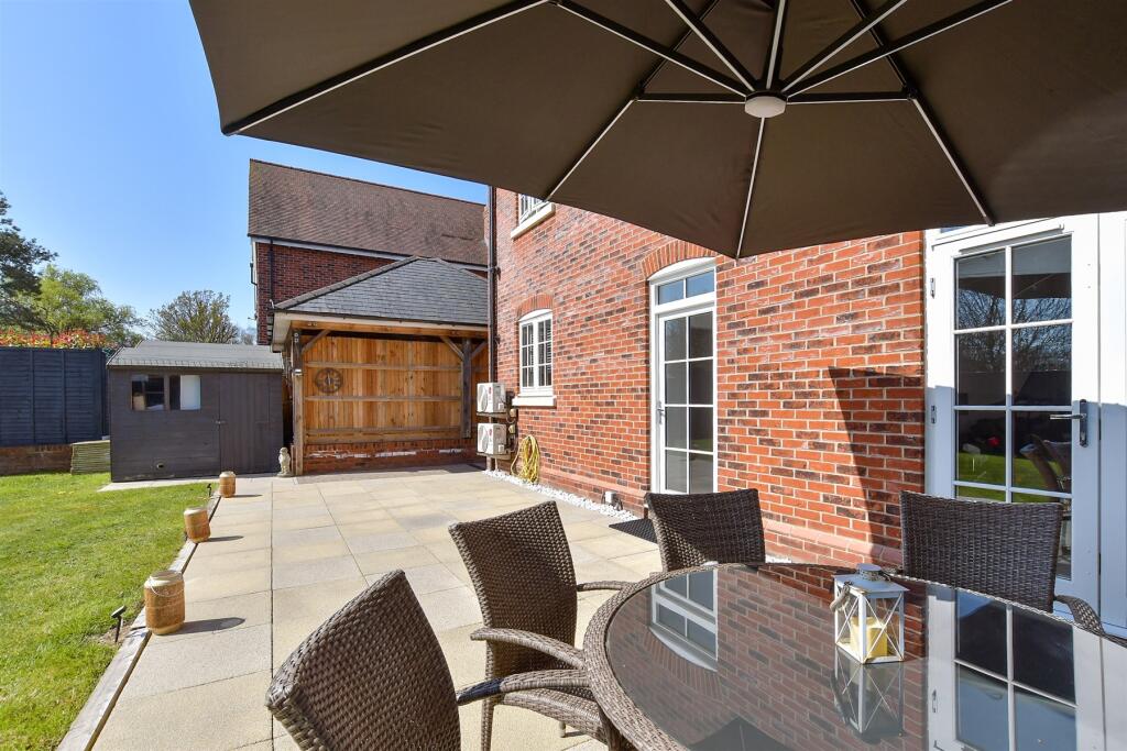 Patio / Decking