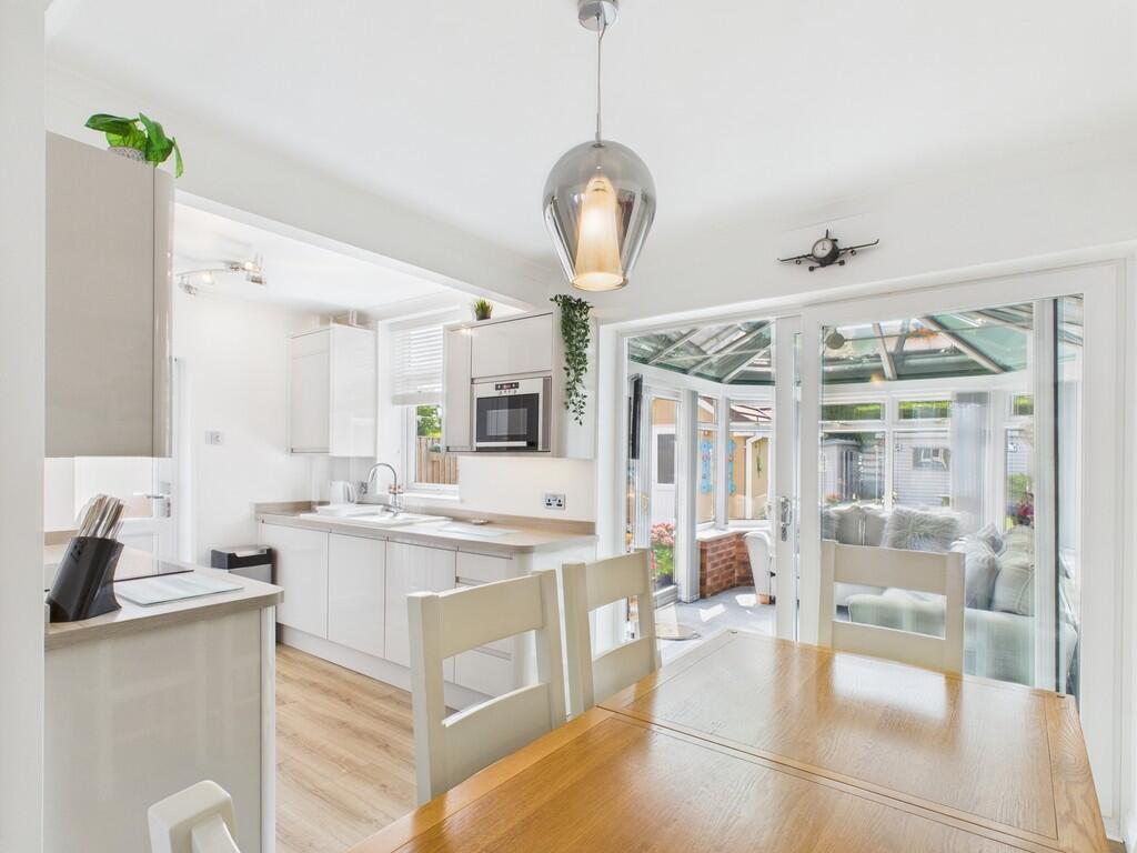 CAM03582G0-PR0131...