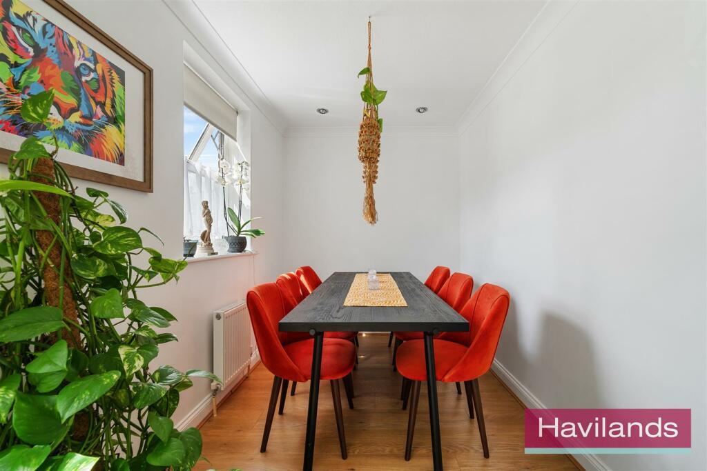 Foxwood Green Close-11.jpg