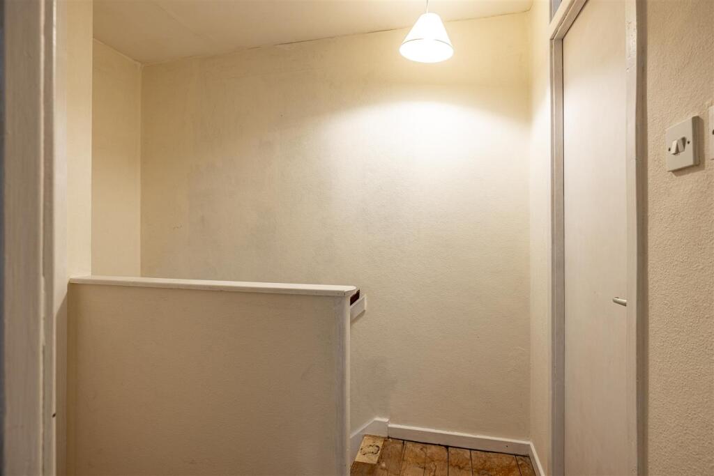 3 Eastfield Road Selkirk 23.JPG