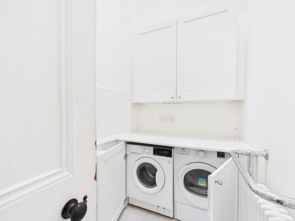 CAM05526G0-PR0051...