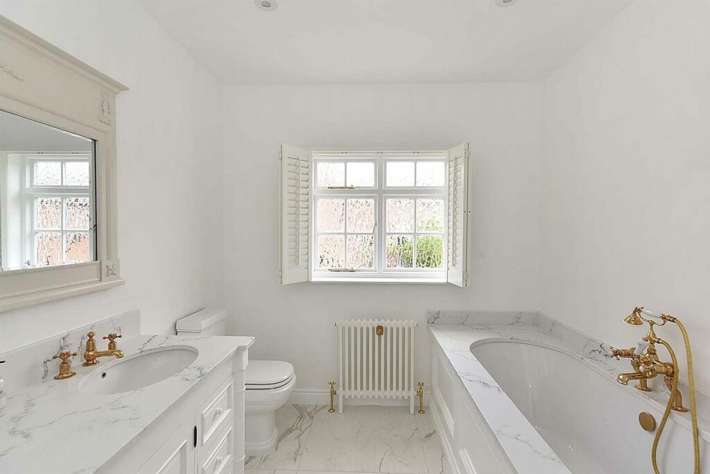 1 Wellington bath2.jpg