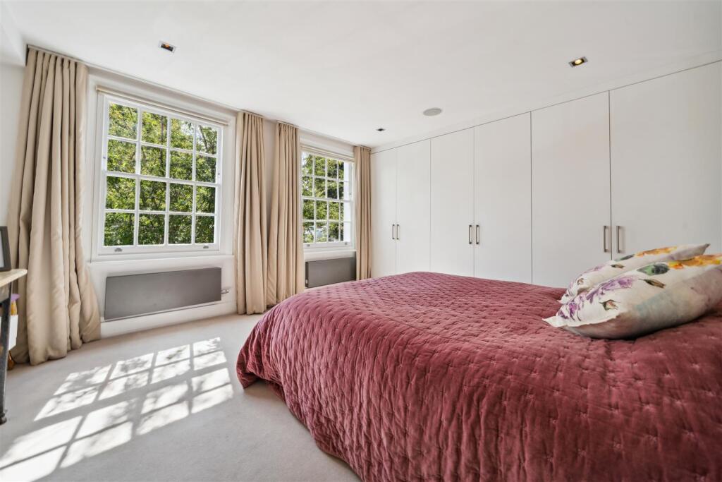 Glebe Street, W4 - FOR SALE