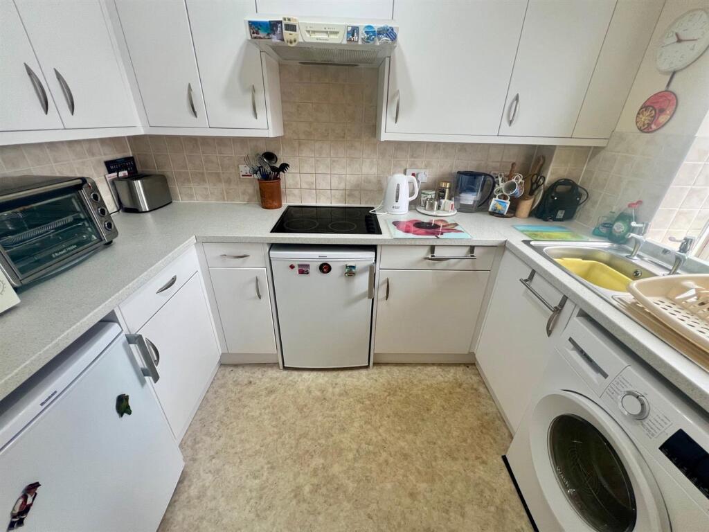 Kitchen.jpg