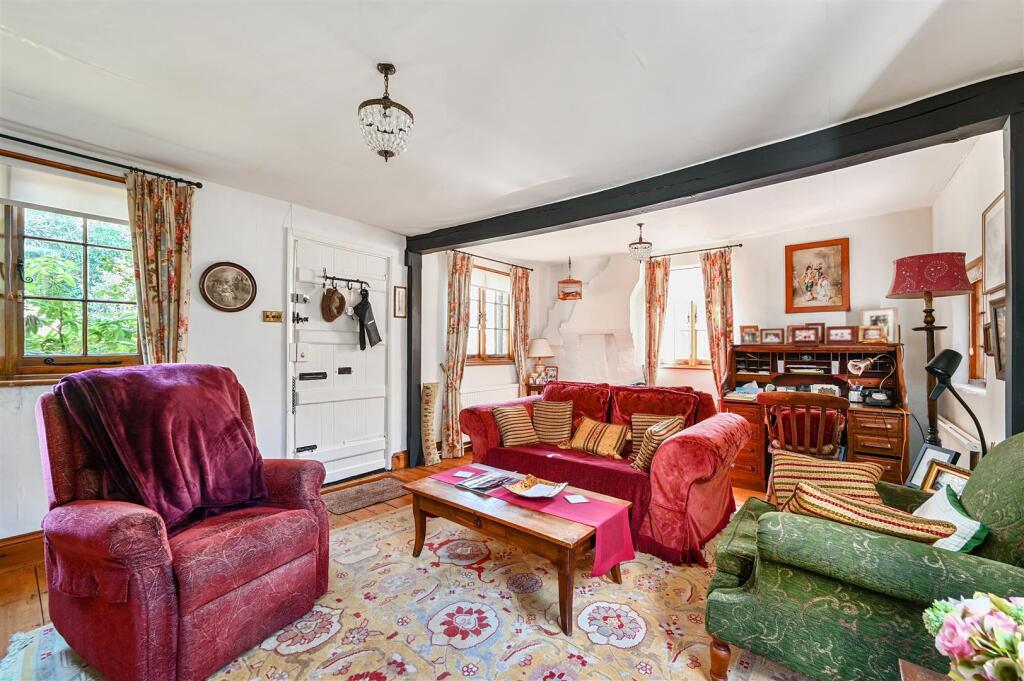 Red Oaks Lodge, Henfield, BN5 (14).jpg