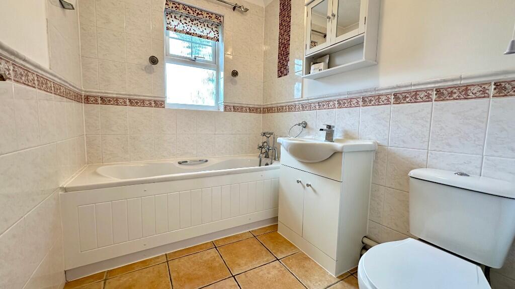 Bathroom/w.c.
