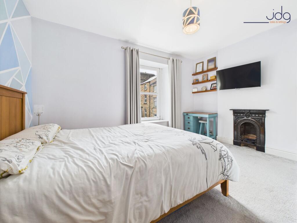 Bright Double Bedroom 1