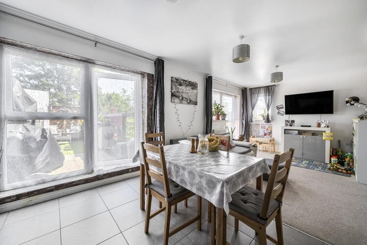 1295976 18 682c50c30d1f0 ARW