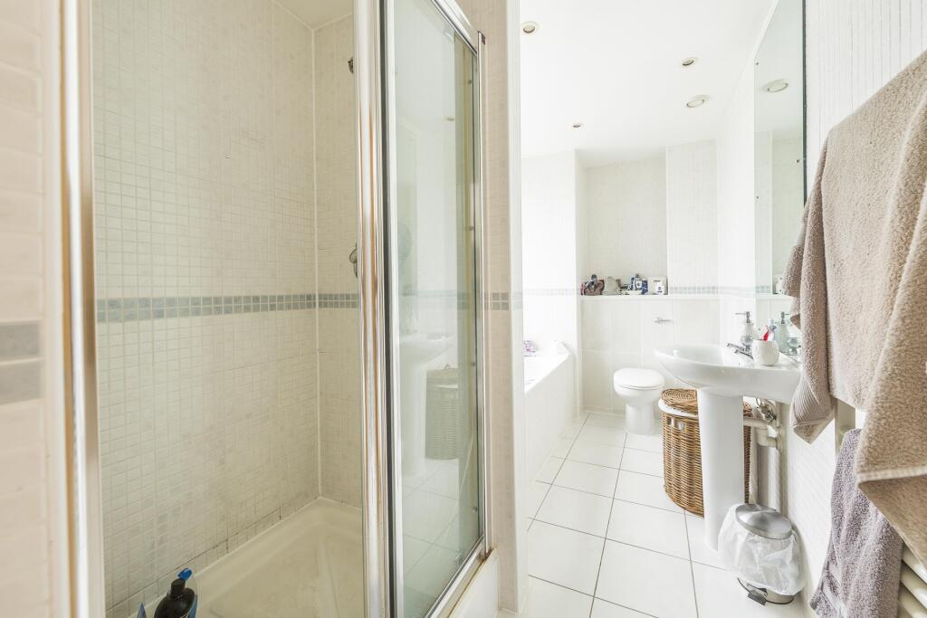 Master ensuite