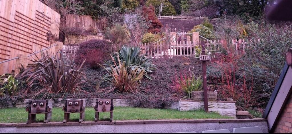 Mumbles head garden.jpg