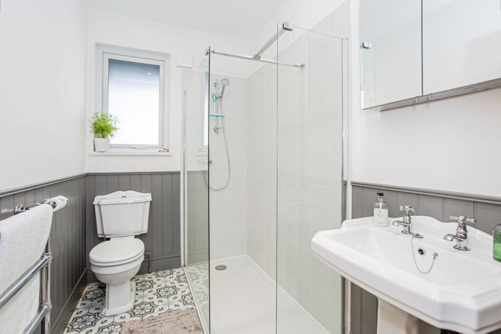 Family Shower Room